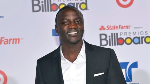 640_akon_143444302