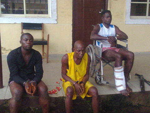 THE THREE SUSPECTED KIDNAPPERS  PARADED BY DSS , THIS AFTERNOON IN AWKA FROM LEFT, ERNEST ELEM( LAMBORGHINI), 24 YEARS FROM NKANU L.G.A ENUGU STATE; (MIDDLE) A HERBALIST, FROM AJANA ONYIBOR, SIXTY EIGHT YEARS FROM IGBAKWU, AYAMELUM L.G.A; AND  CHUKWUEBUKA OKAFOR FROM URUEZEALOR VILLAGE, OGIDI (NCHAFU) AGE 25 YEARS