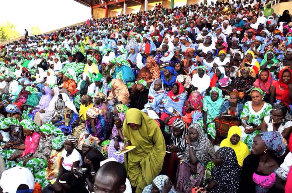 Crowd at Jonathan's Campaign Stop in Maiduguri...
