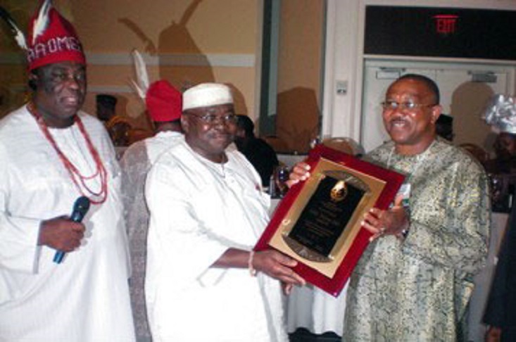 Peter Obi receiving an 'award' from the then president of ASA-USA and Board Chairman of ASA-USA