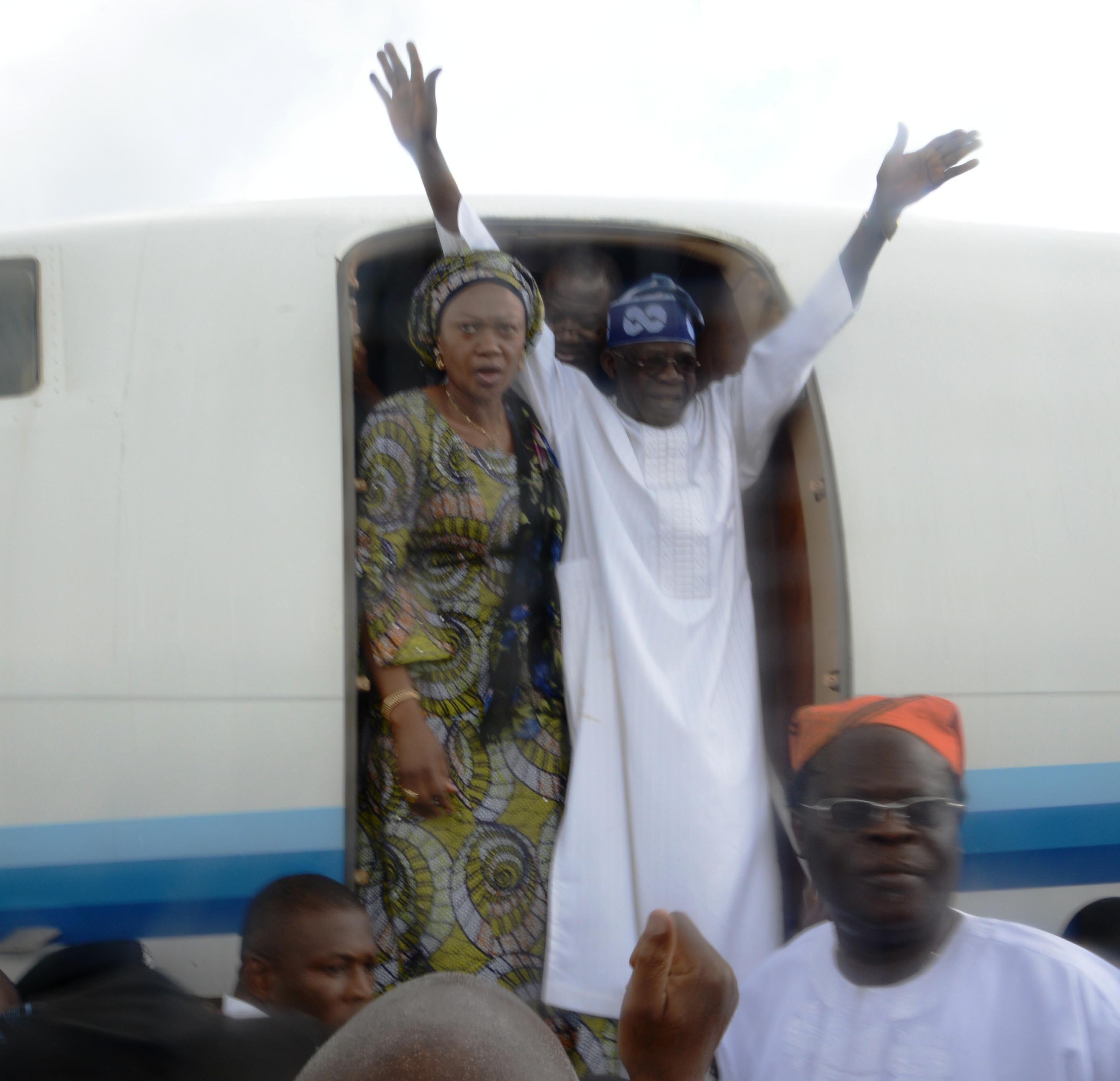 Asiwaju-Bola-Tinubu-and-wife-on-arrival-in-Lagos-from-overseas-medical-treatment