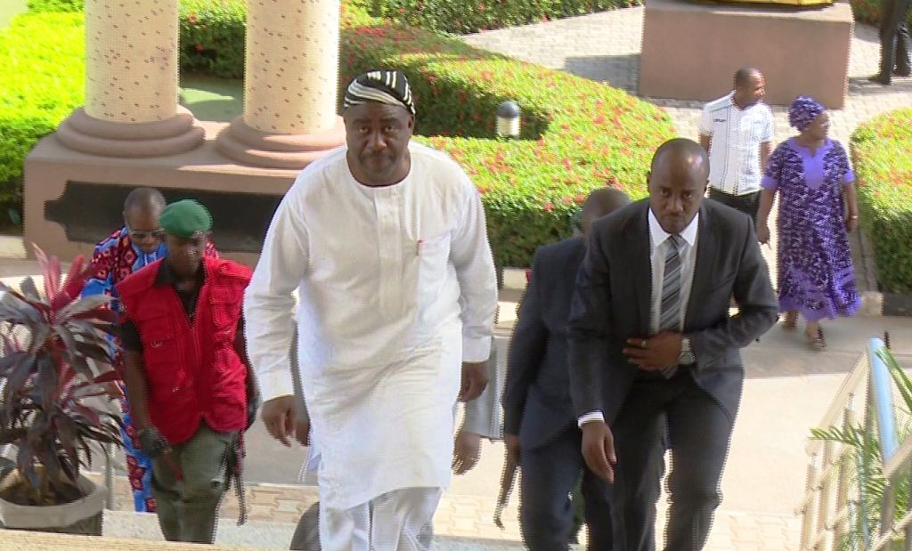 Suswam approaching the Court House