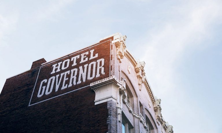 Hotel Governor 2,’ Dracula Yearns for a Little Monster of a Grandson