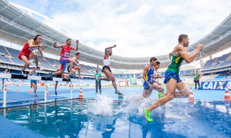 How Matt Centrowitz Won a Historic 1,500 Meters