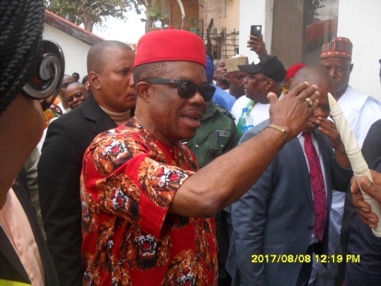 Obiano Picks Guber Form Amidst Fanfare [photos]