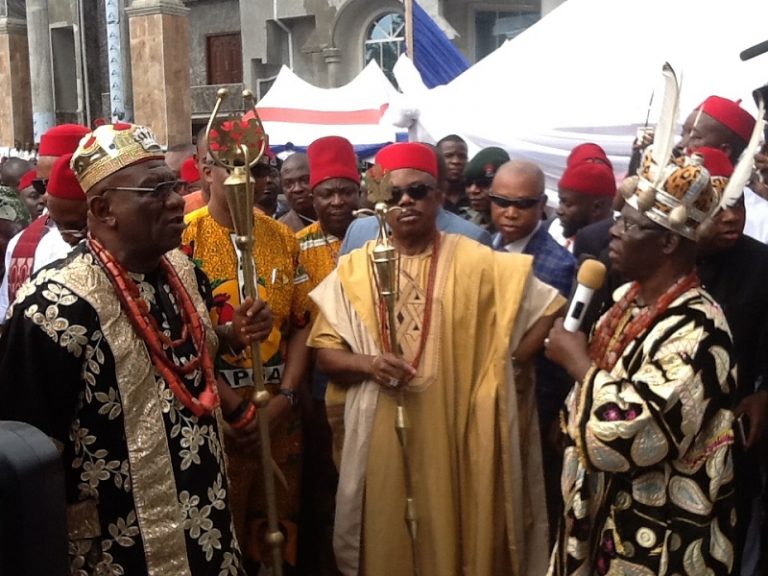 Anambra Guber: Ogidi Community Honours, Endorse Obiano For Second Term