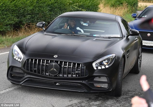 Manchester United striker Romelu Lukaku splashes ?102,000 on new Mercedes AMG-GT Coup whip (Photos)