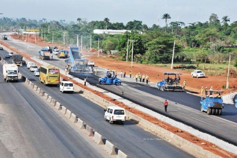 Accident kills 2, injures 5 on Lagos-Ibadan Expressway