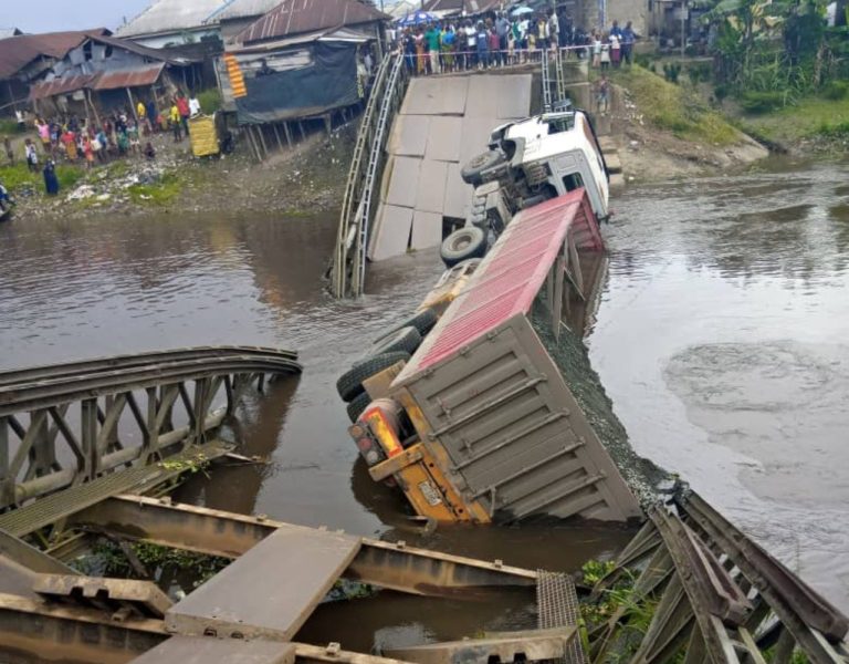 33-Year-Old Bridge Linking Jonathan’s Village To Yenagoa Collapses