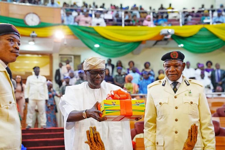 Sanwo-Olu presents N1.17trn Budget 2020