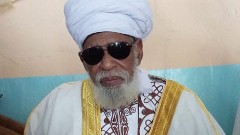 Sheikh Dahiru Bauchi Defies Sultan, Leads Eid Elfitr Prayer