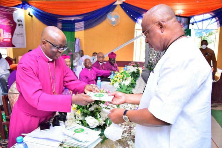 Uzodimma canvasses unity among Christians at Anglican Synod