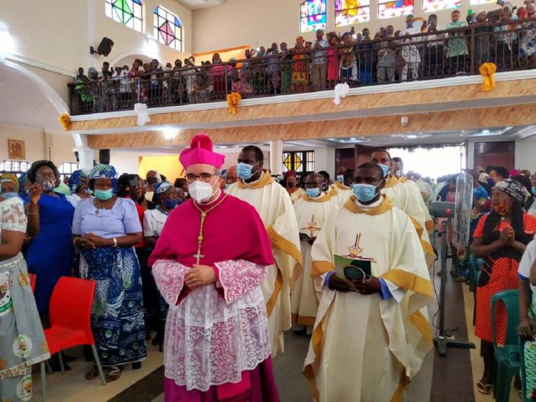 Ugwuanyi, Nwodo, Obi, 38 Bishops, others, grace dedication of Nsukka Catholic Cathedral