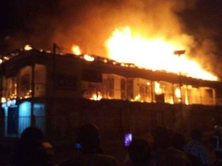 Gov. Mohammed commiserates with victims of plaza inferno, pledges support