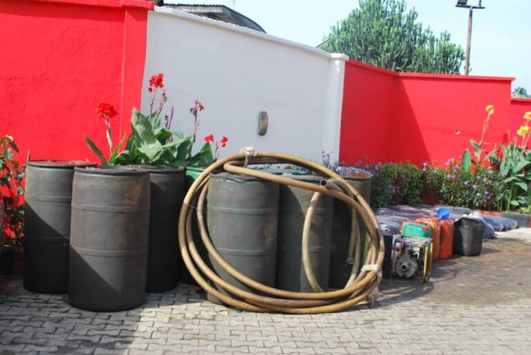 EFCC Arrests Six Suspected Illegal Oil Bunkerers in Port Harcourt