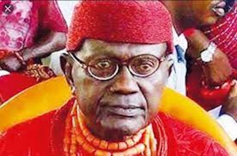 Peace returns as Udu Monarch, Oghior Community reconcile
