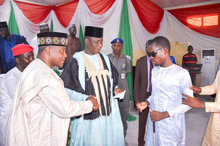 Bauchi Lawmaker offers scholarship to 400 students