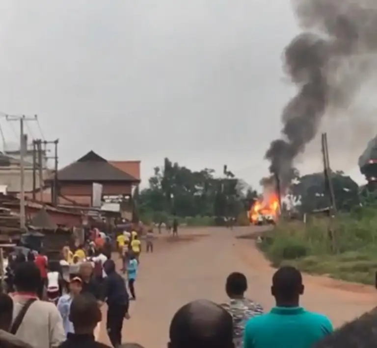 Sit-at-home: 2 vehicles, tricycle set ablaze in Enugu…Sporadic shooting at Emene