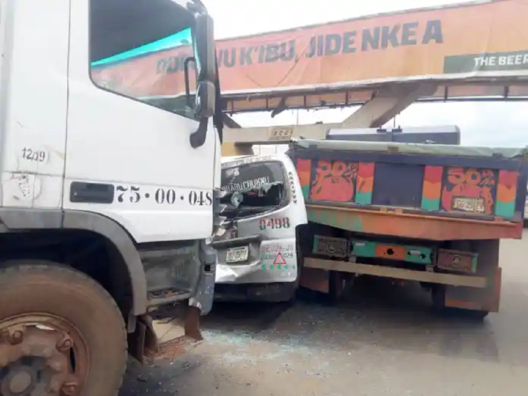 35 escape as 4 vehicles crash in Anambra