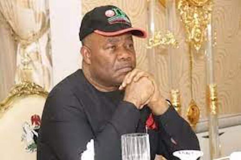 Akpabio mourns Peter Rufai, declares him one of the best goalkeepers Nigeria has ever produced