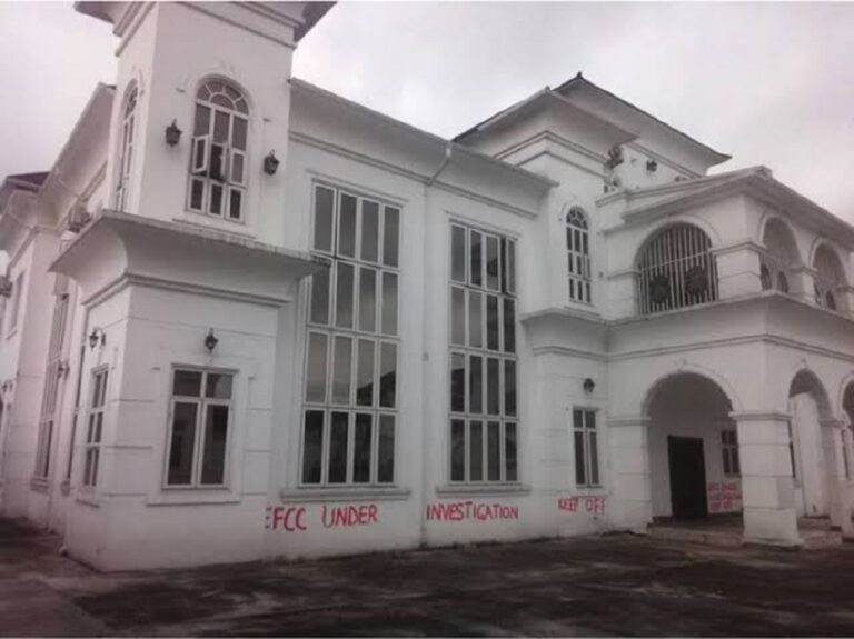 EFCC Storms Awka Again, Seals Obiano’s Mansion