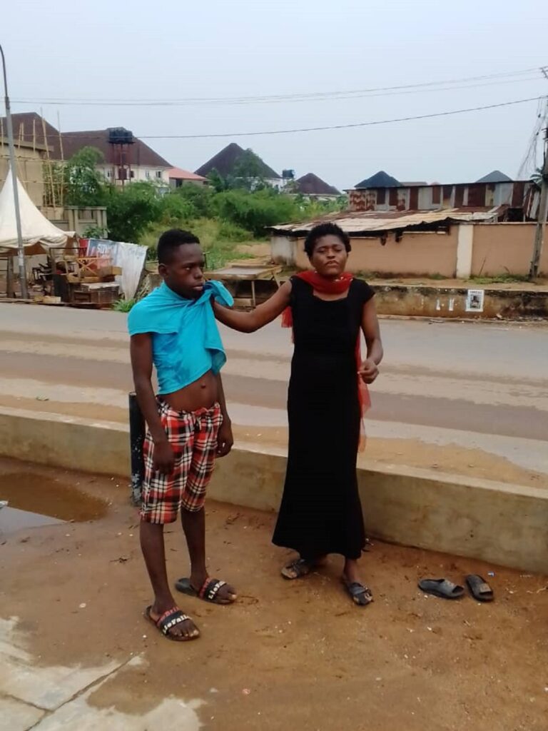 Woman Catches 19-yr-old Boy Who Stole Money from Her Bra While Asleep