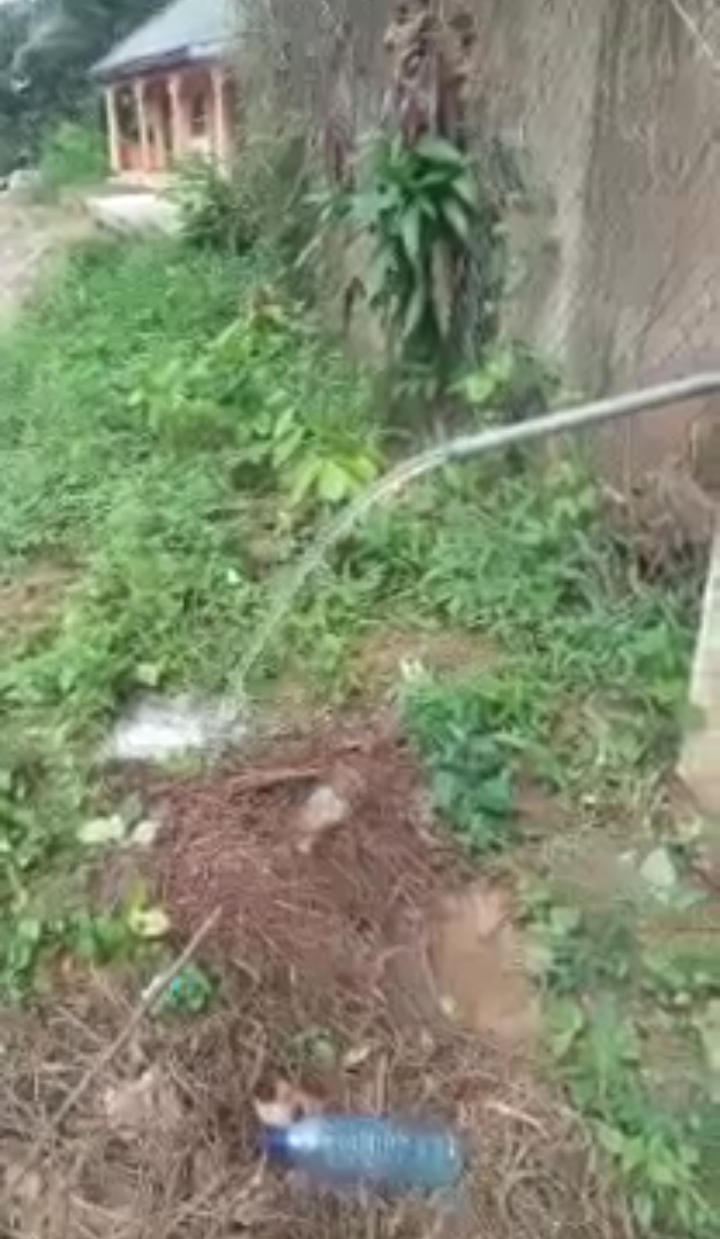 Philanthropist Donates Borehole to Anambra Community