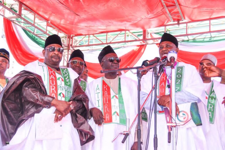 2023: Atiku, Okowa receives former deputy gov, other APC decampees in Bauchi
