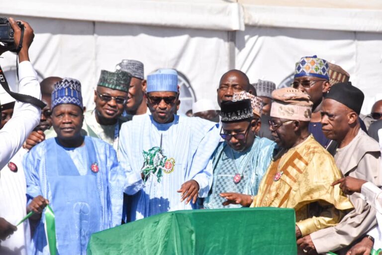 Buhari inaugurates 1bn barrel Kolmani oil reserves in N/East