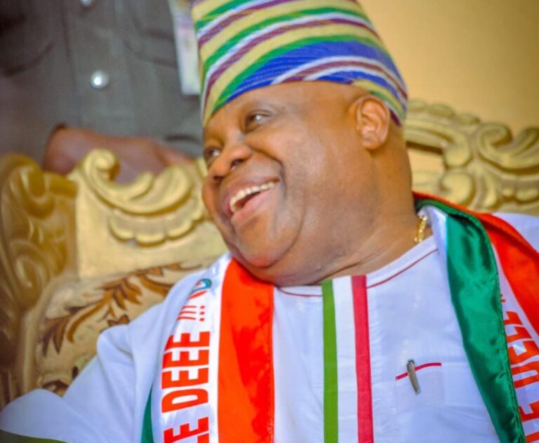 Osun workers give Adeleke rousing welcome to office