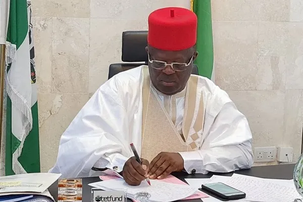 Umahi: I Inherited 18,000km of Road Contracts Worth N14.1tn