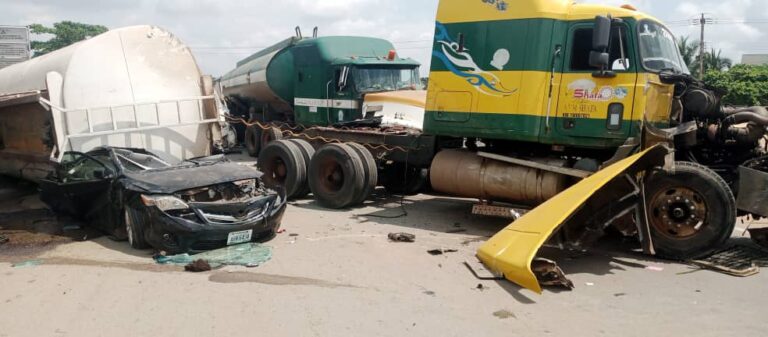 One Dies As Speeding Truck Rams Into Four Vehicles in Anambra