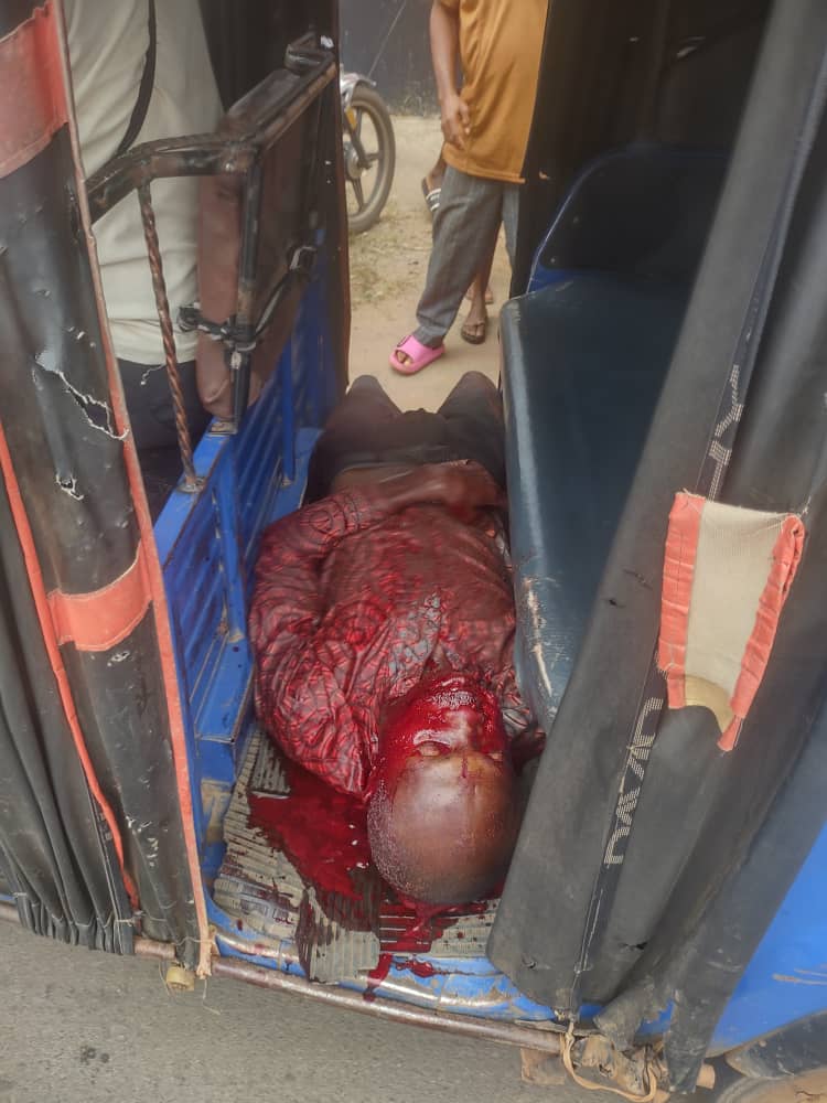 Again: Two Killed – Many Injured As Unknown Gunmen Storm Owerri, Imo Capital City (Video)