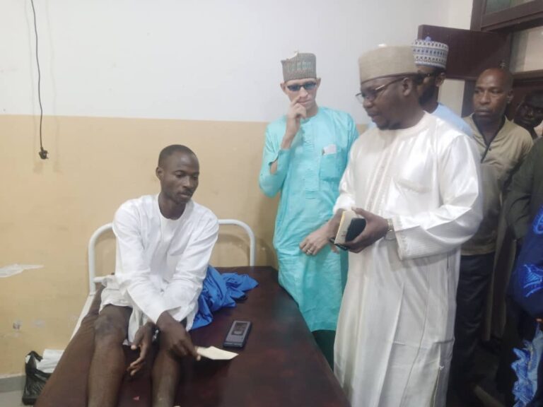 Kaduna revenue boss, others donate cash to victims of military air strike 