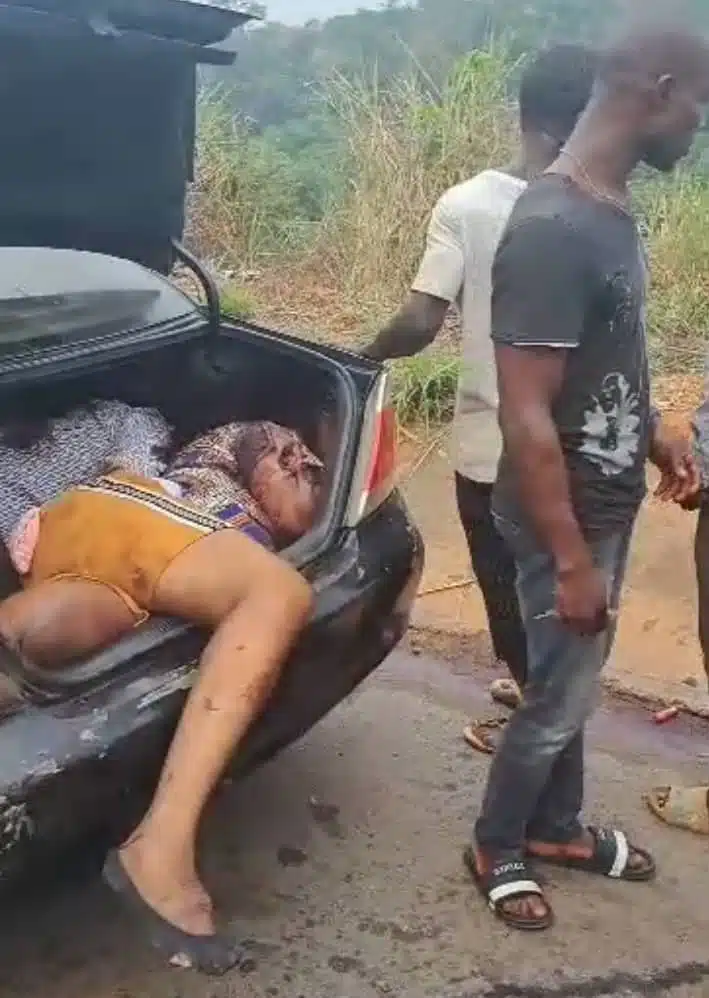 Police Begin Investigation, As Hoodlums Kill Couple, Dump Their Corpses in Vehicle Boot in Anambra (Video)