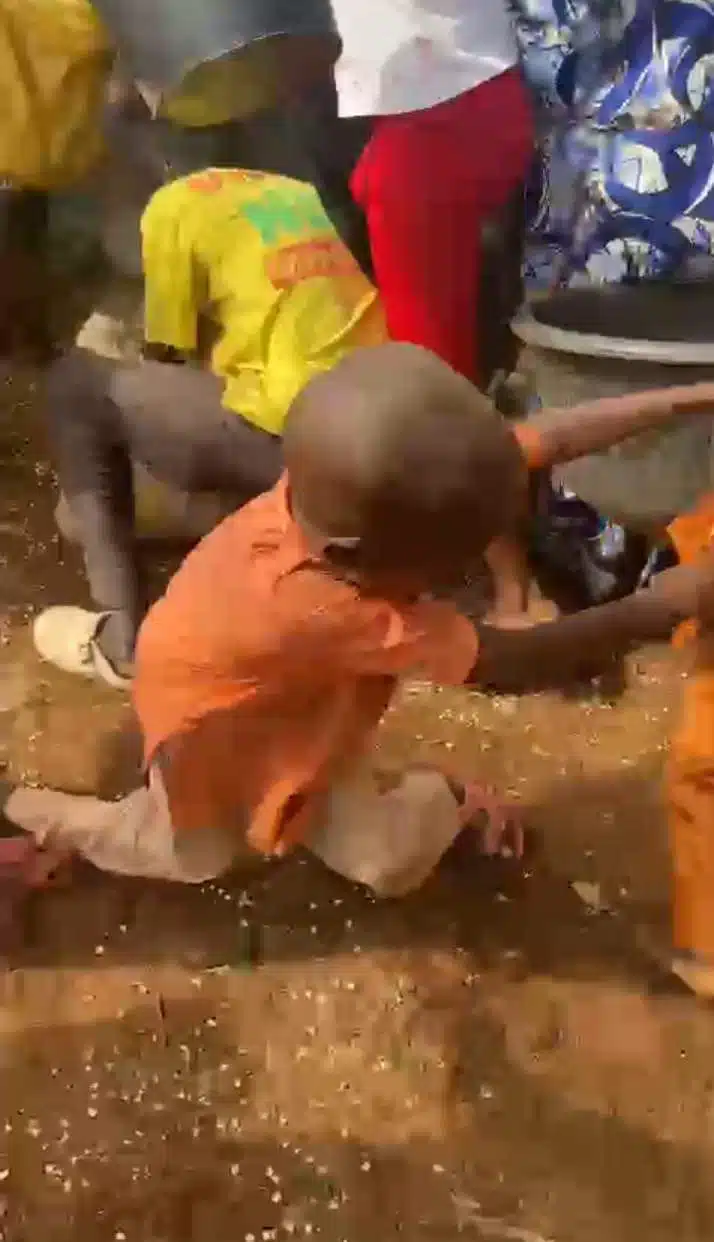 Nigeria Hardship: How Hungry Children, Elderly Women Dehumanised In Niger State Over Food Palliatives