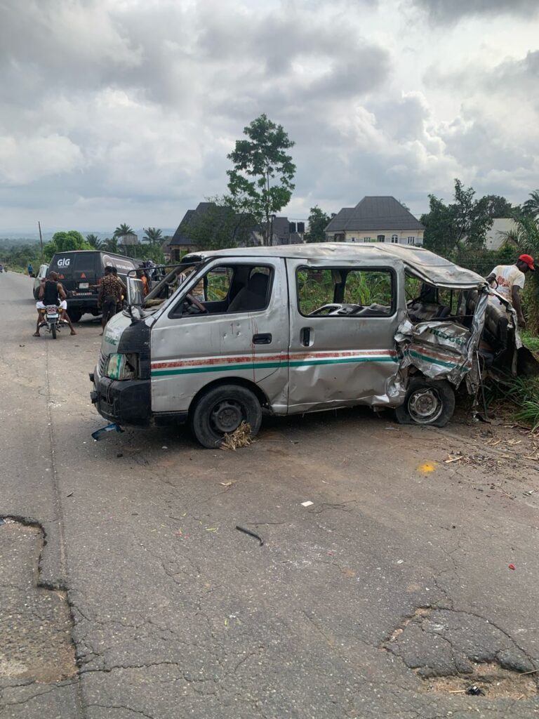One Person Dies, As Tyre Pulls Out of Speeding Vehicle in Anambra