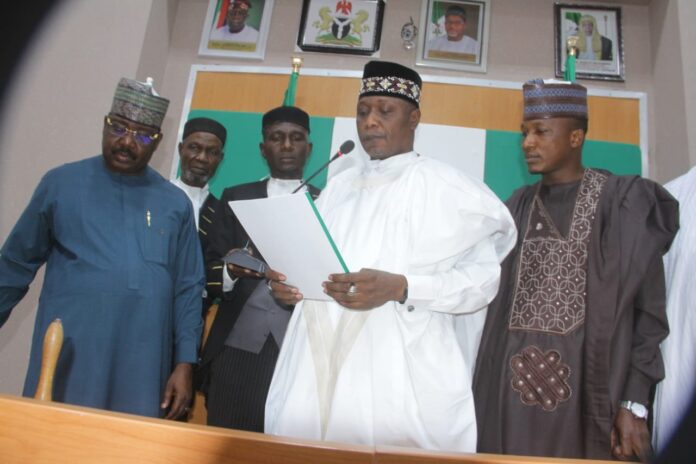Rt. Hon. Abubakar Y Suleiman taking oath of office as the new Speaker, Bauchi State House of Assembly.