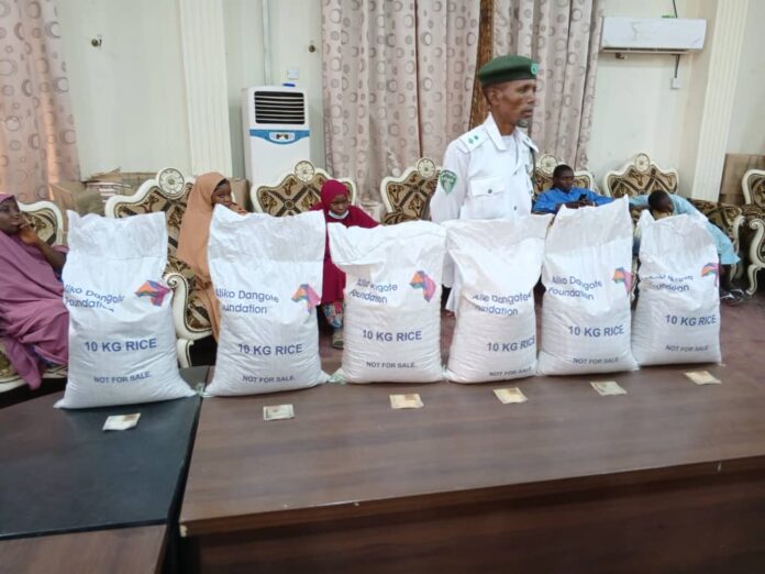 Ramadan: Dangote distributes Parliatives in Bauchi