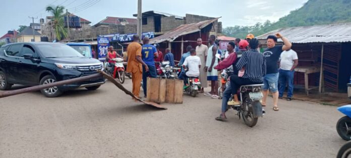 Ebonyi Residents Protest 3-month Blackout in Abakaliki