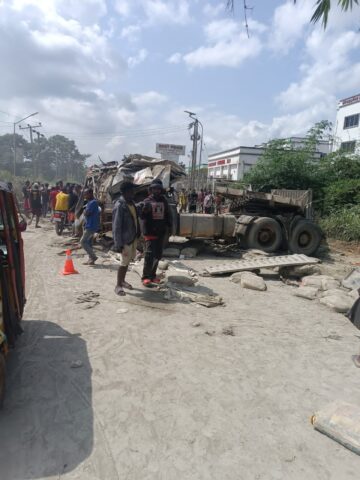 Taxation: Many Crushed to Death, As Soludo's Agency Allegedly Chases Trailer into Market (video)