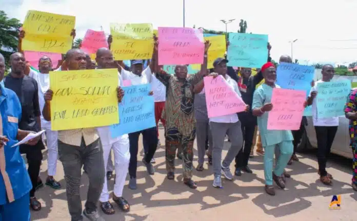 Tension in Anambra as Onitsha Sports Club members take protest to Soludo, CP, Speaker's door steps,