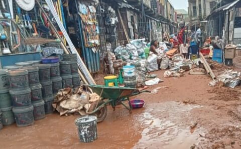 Tears flow as flood submerges Anambra market, destroys goods worth millions of naira