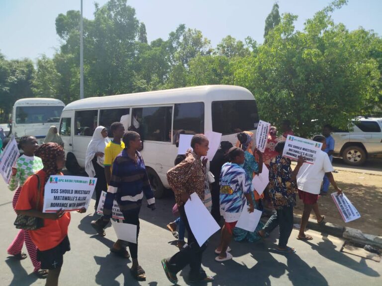 APC Protesters Storm DSS, Say Matawalle Financing Zamfara Banditry