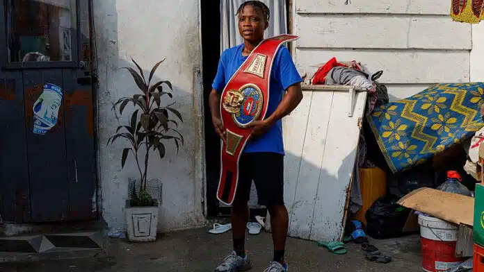 Ghana's first female world boxing champion smashes barriers