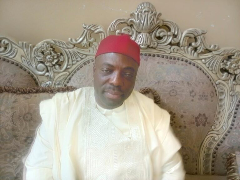 15 000 Anambra West LP Members Dump Party For APGA