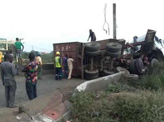 Again, Truck Rams into Pedestrians in Anambra, Crushes Six, Police Take Over Scene