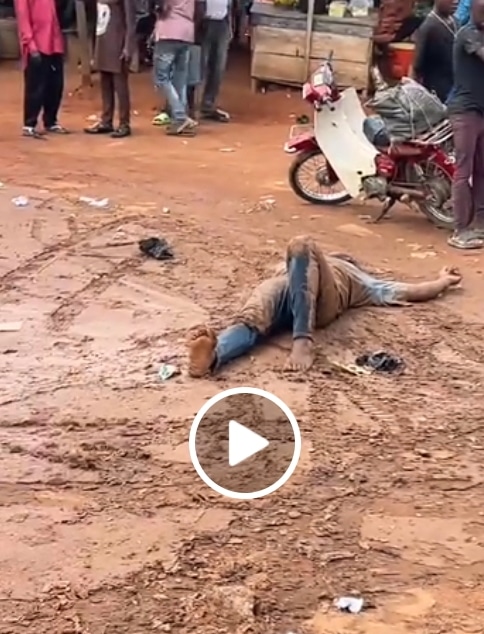 HIGHNESS: Man Collapses, Rolls on the Ground After Allegedly Smoking “Colos” in Nnewi (Video)