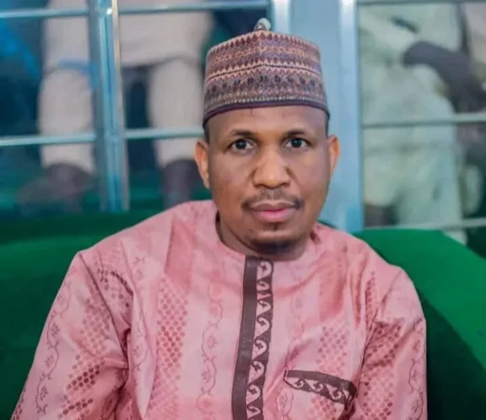 Buhari’s fan pledges N1m to ex-president’s grave diggers