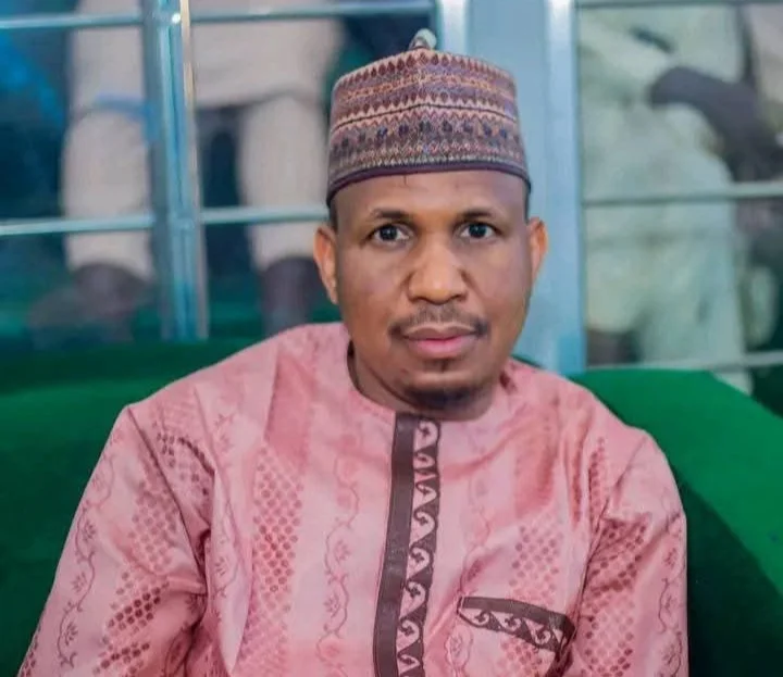 Buhari’s fan pledges N1m to ex-president’s grave diggers